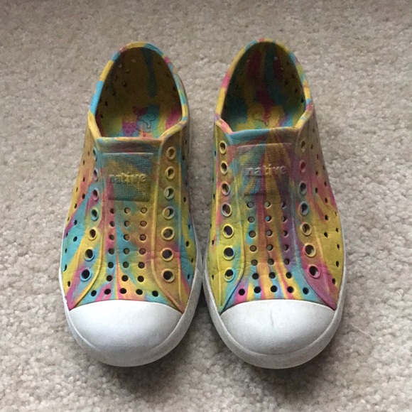 native shoes size 11